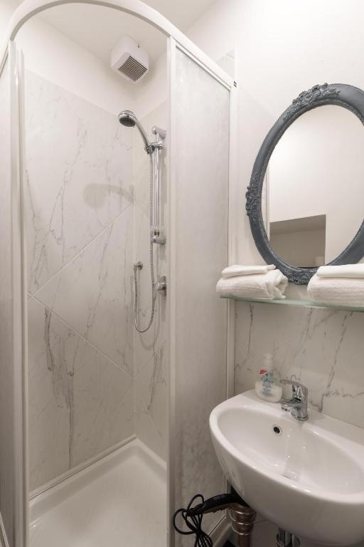 The Hobbit Guelfa Apartment Florence Luaran gambar
