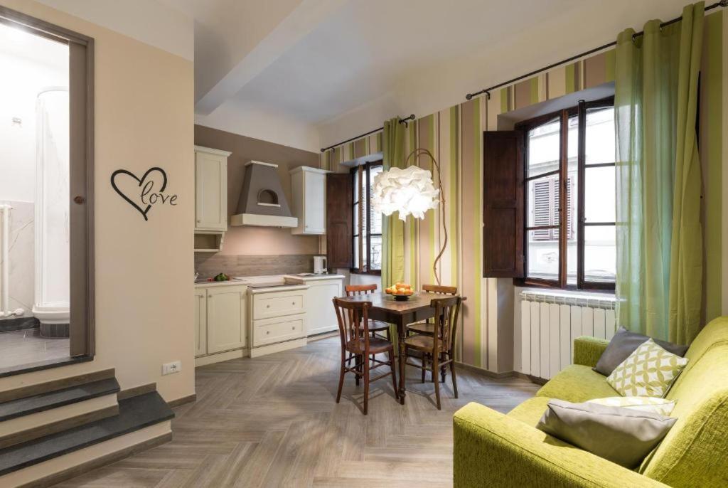 The Hobbit Guelfa Apartment Florence Luaran gambar